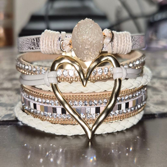 Women's Boho Gold & Beige Multi-Layer Heart Charm Bracelet, One Size - Picture 11 of 11